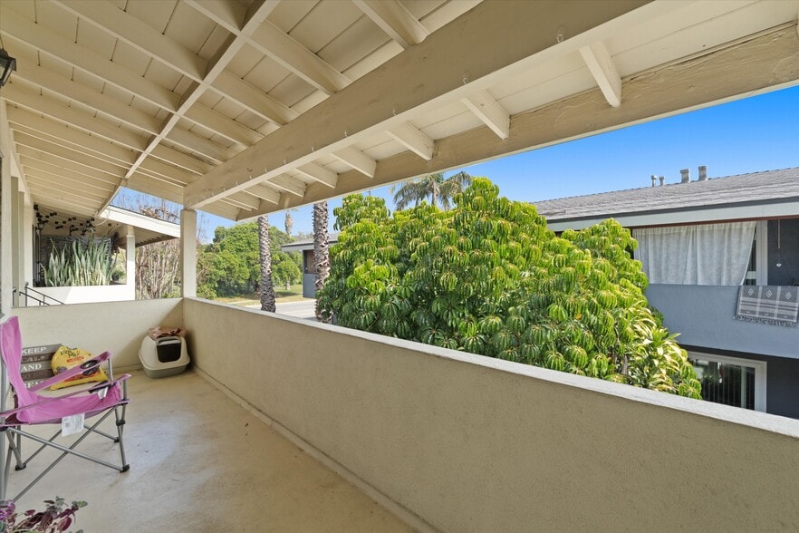More Photos Of 3728 Redondo Beach Blvd, Torrance Apartments For Sale