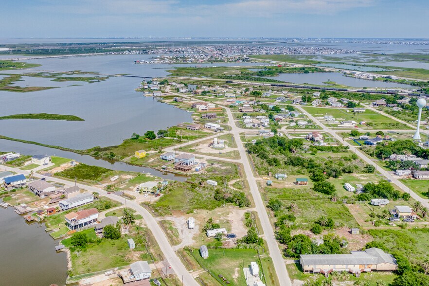 More Photos Of 0 Swan St, Hitchcock Land For Sale