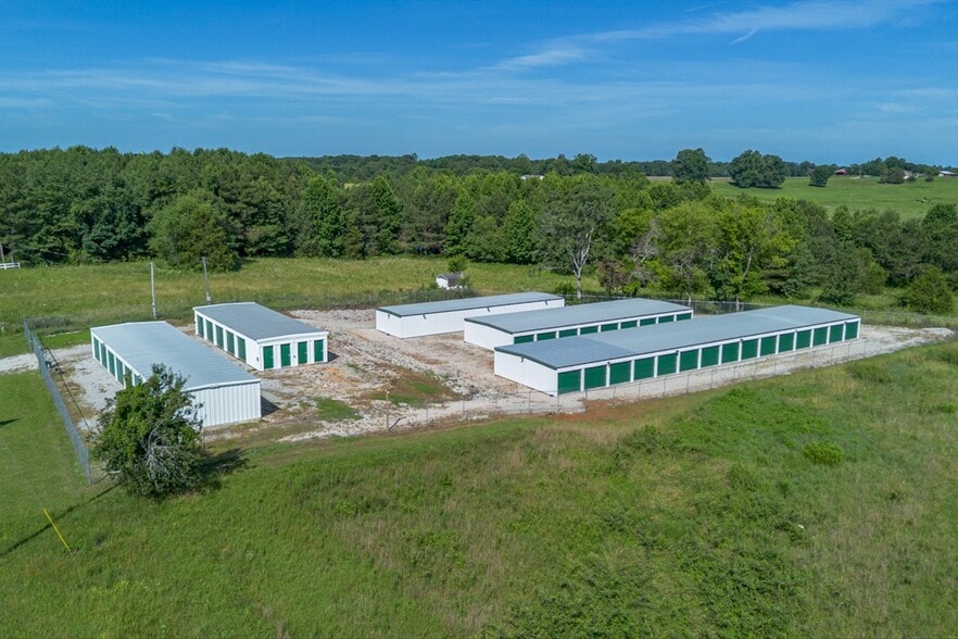 More Photos Of 2821 Highway 43 S, Leoma Specialty For Sale