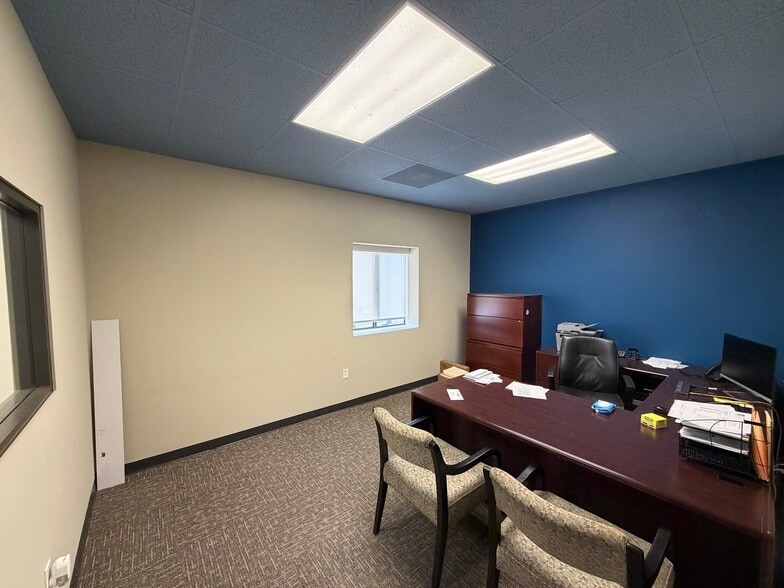 More Photos Of 3642 Bacor Rd, Houston Warehouse For Lease