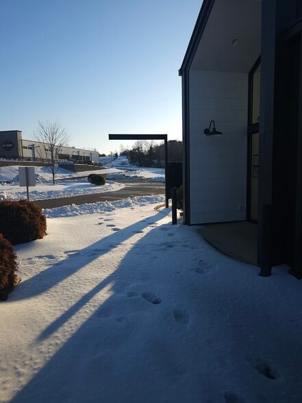 More Photos Of 26 Buck Dr, Ruckersville Office For Lease