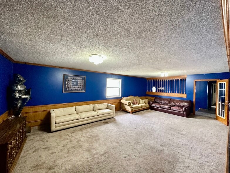 More Photos Of 1001 S Davis St, Kirksville Sorority Fraternity House For Sale