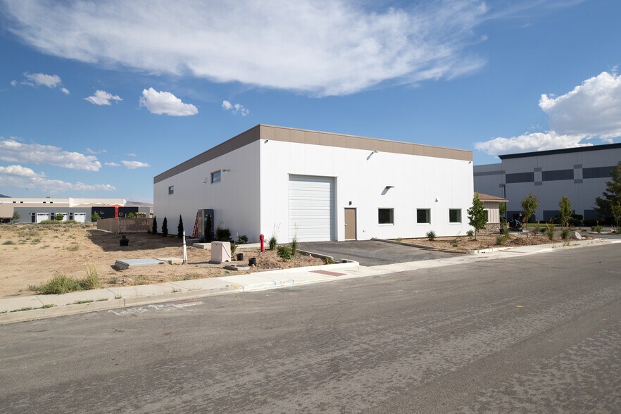 More Photos Of 140 Design Place, Sparks Light Distribution For Lease