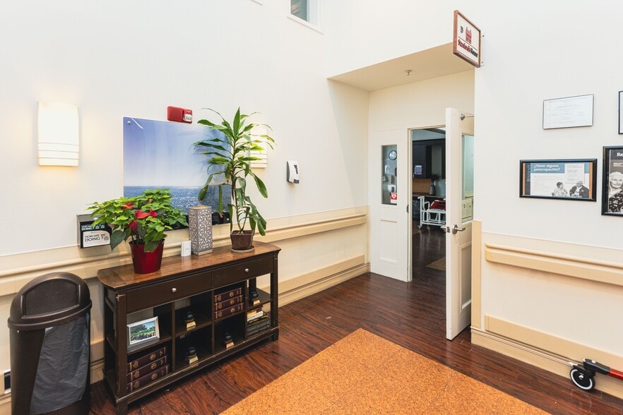 More Photos Of 6444 Central City Blvd, Galveston Rehabilitation Center For Sale