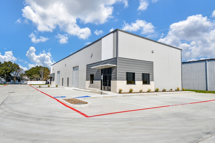 More Photos Of 5713 13th St, Katy Unknown For Lease