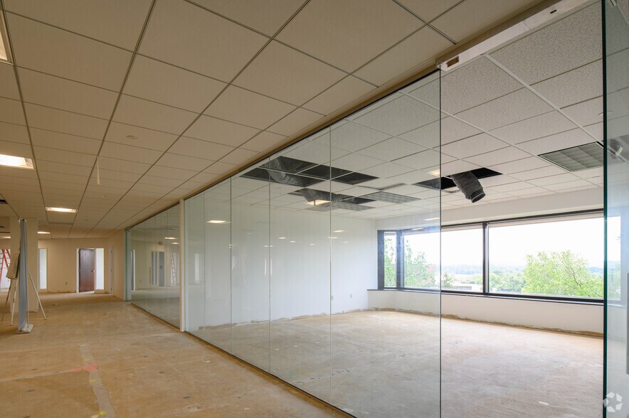 More Photos Of 600 W Germantown Pike, Plymouth Meeting Unknown For Lease
