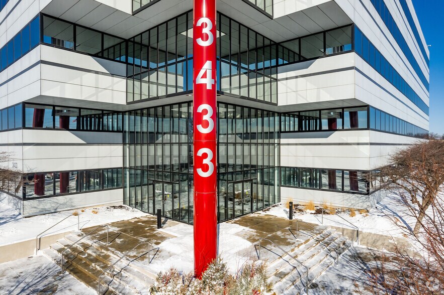 More Photos Of 3433 NE Broadway St, Minneapolis Office For Lease