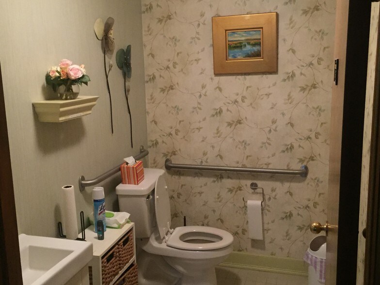 More Photos Of 2130 Highway 35, Sea Girt Medical For Sale