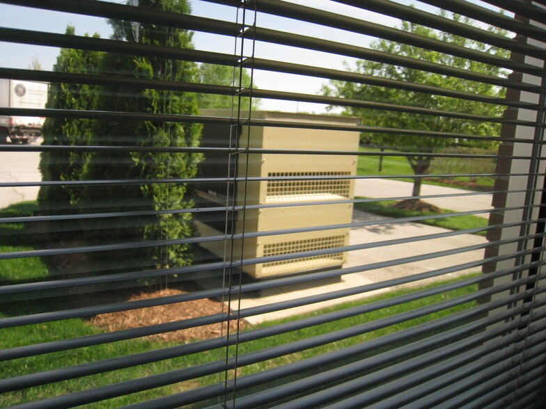 More Photos Of 1616-1640 Eastport Plaza Dr, Collinsville Medical For Lease