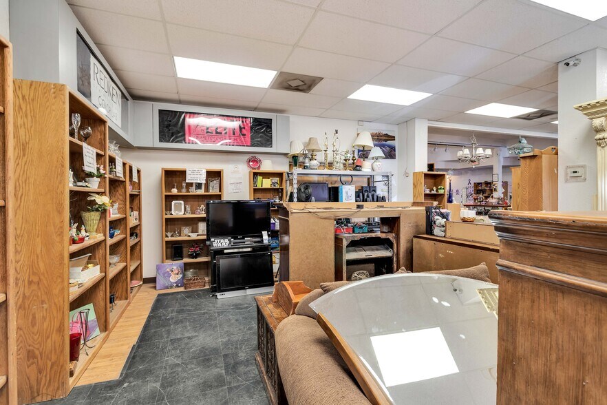 More Photos Of 56300 29 Palms Hwy, Yucca Valley Medical For Sale