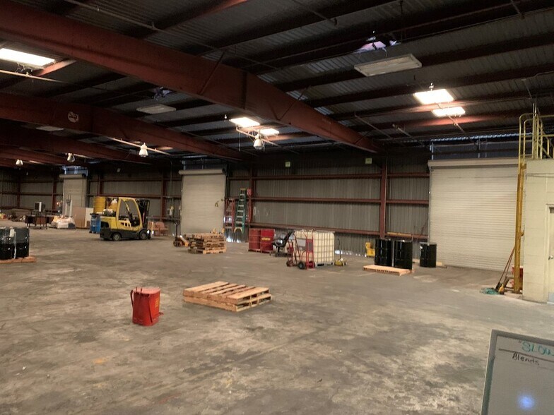 More Photos Of 218 Springfield Rd, Baton Rouge Warehouse For Sale