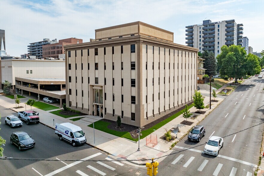 Primary Photo Of 800 N Grant St, Denver Office For Sale