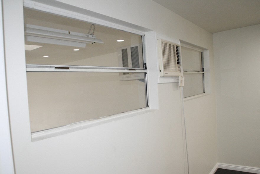 More Photos Of 25915 Senator Ave, Harbor City Warehouse For Lease