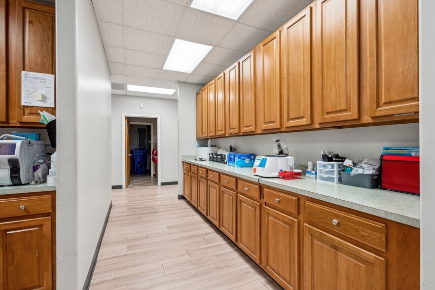 More Photos Of 5880 Rivers Ave, North Charleston Medical For Sale