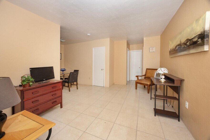 More Photos Of 1915 NW 28th St, Miami Apartments For Sale