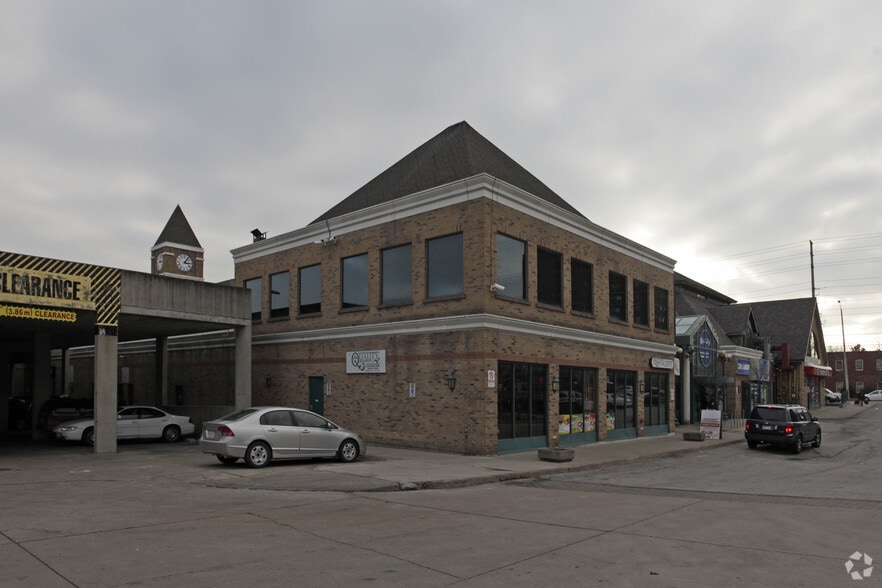 More Photos Of 3085-3105 Hurontario St, Mississauga General Retail For Lease