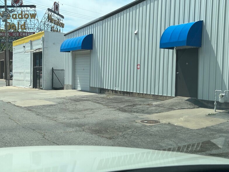 More Photos Of 1020 S Quaker Ave, Tulsa Warehouse For Lease