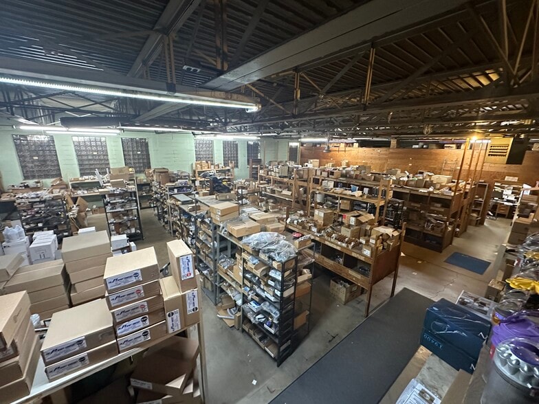 More Photos Of 6547 Kennedy Ave, Hammond Industrial For Sale