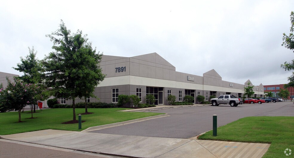 More Photos Of 7891 Stage Hills Blvd, Bartlett Flex For Lease