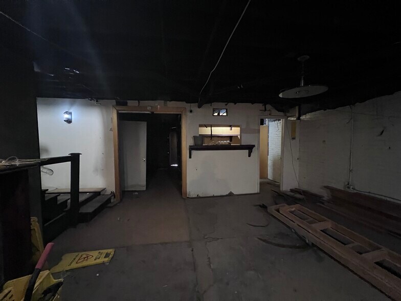 More Photos Of 414 S Main St, Memphis Storefront Retail Office For Sale