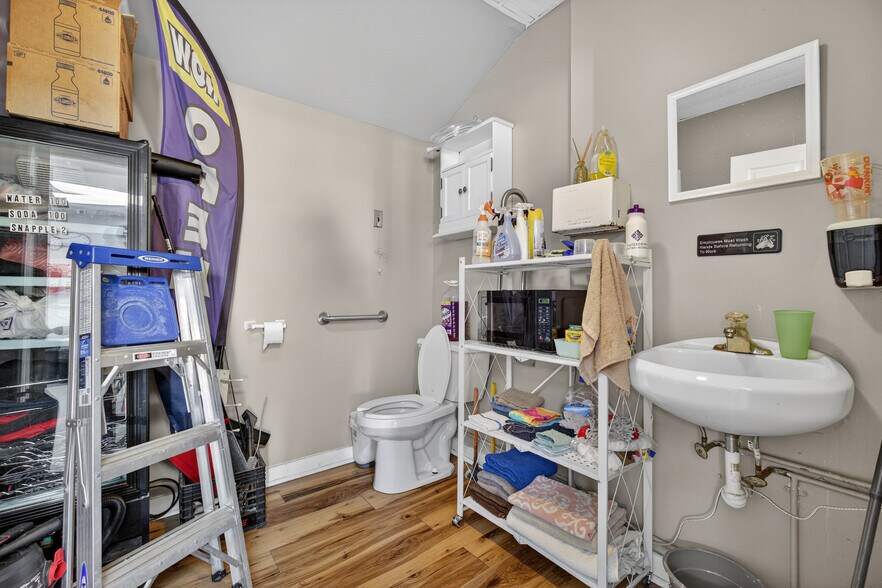 More Photos Of 32 Ferry Avenue, New Haven Apartments For Sale