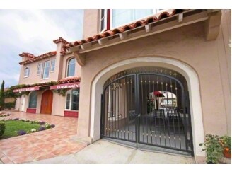 More Photos Of 976 S Coast Hwy, Laguna Beach Storefront Retail Residential For Lease