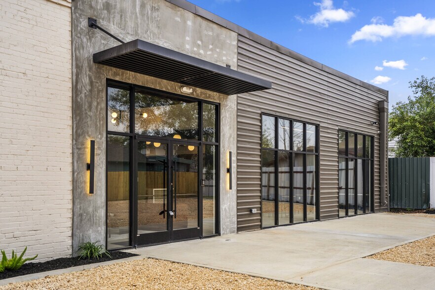 Primary Photo Of 1109-1115 Dumble st, Houston Office For Lease