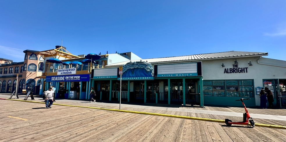 More Photos Of 256 Santa Monica Pier, Santa Monica General Retail For Lease