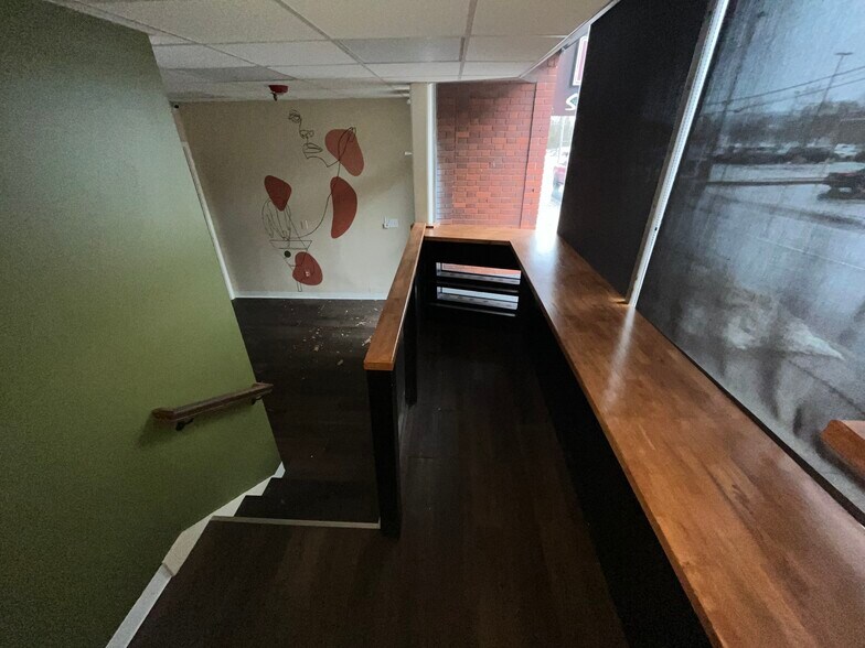 More Photos Of 62 Washington St, Middletown Office For Lease