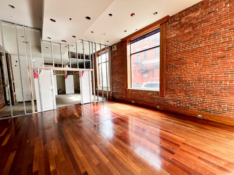 More Photos Of 366 W Broadway, Boston Storefront Retail Residential For Lease
