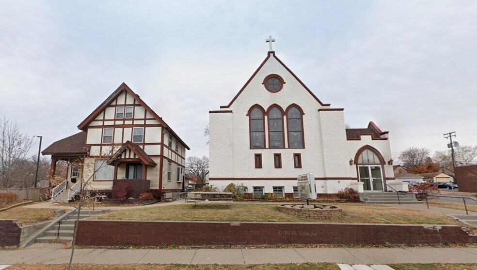 Primary Photo Of 532 Snelling Ave S, Saint Paul Religious Facility For Sale
