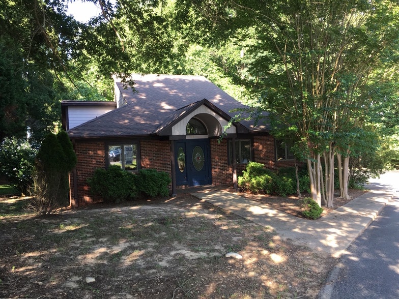 More Photos Of 114 S Park Ter, Eden Medical For Sale