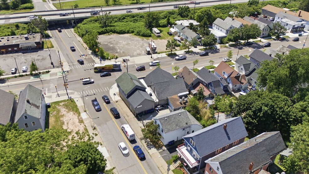 More Photos Of 2081 Niagara St, Buffalo Restaurant For Sale