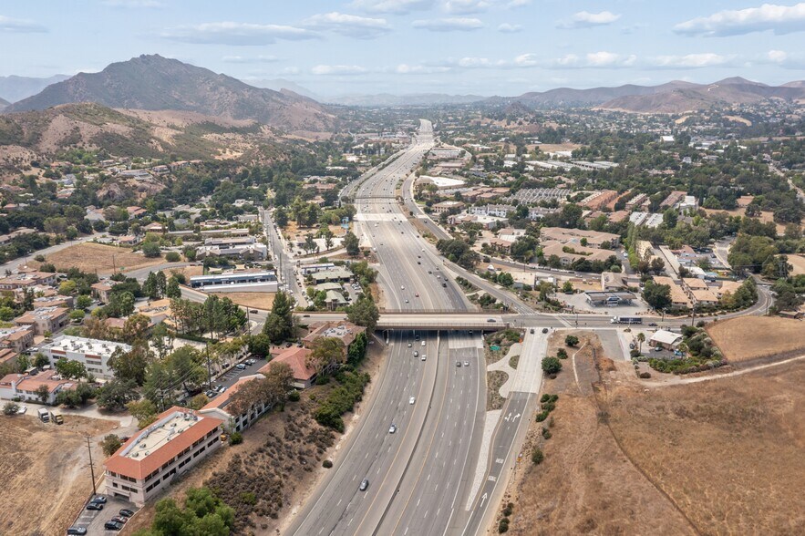 More Photos Of 28035 Dorothy Dr, Agoura Hills Office For Sale