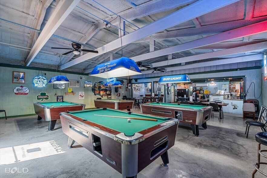 More Photos Of 7318 Ida State Line rd, Ida Bar For Sale