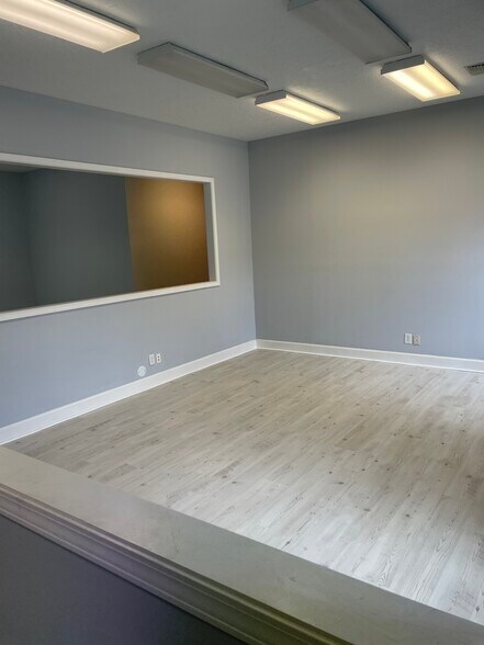 More Photos Of 12420 San Jose Blvd, Jacksonville Medical For Lease
