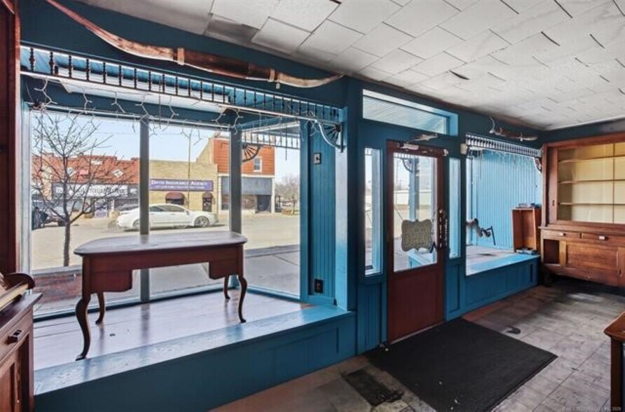 More Photos Of 108 W Main St, Hominy Storefront Retail Office For Sale