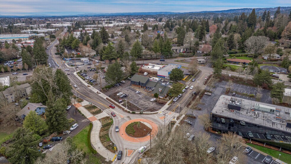 More Photos Of 9225 SW Allen Rd, Portland Restaurant For Sale