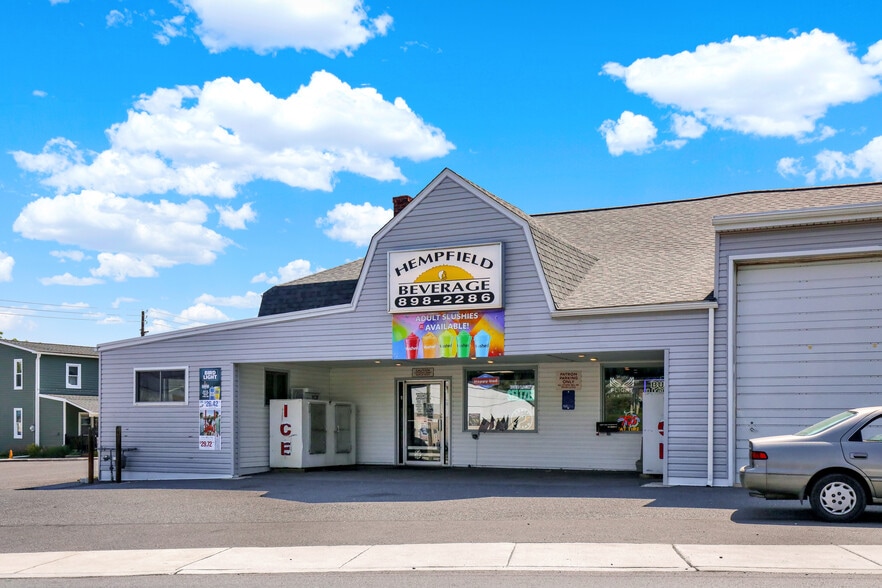 More Photos Of 121 Church St, Landisville Freestanding For Sale