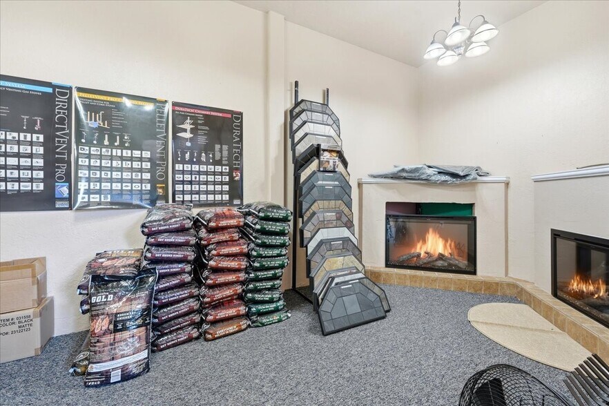 More Photos Of 222 W B St, Rainier General Retail For Sale