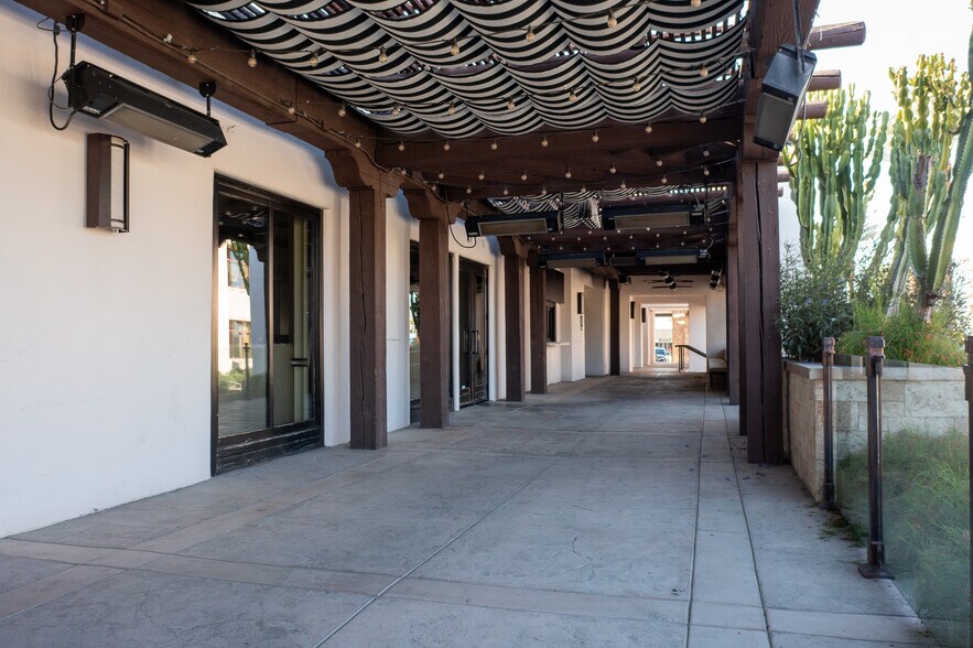 More Photos Of 74225 Highway 111, Palm Desert Restaurant For Lease