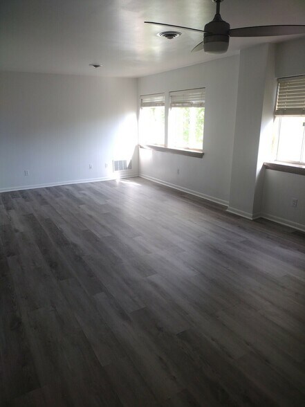 More Photos Of 210 5th Ave, Elizabeth Apartments For Sale