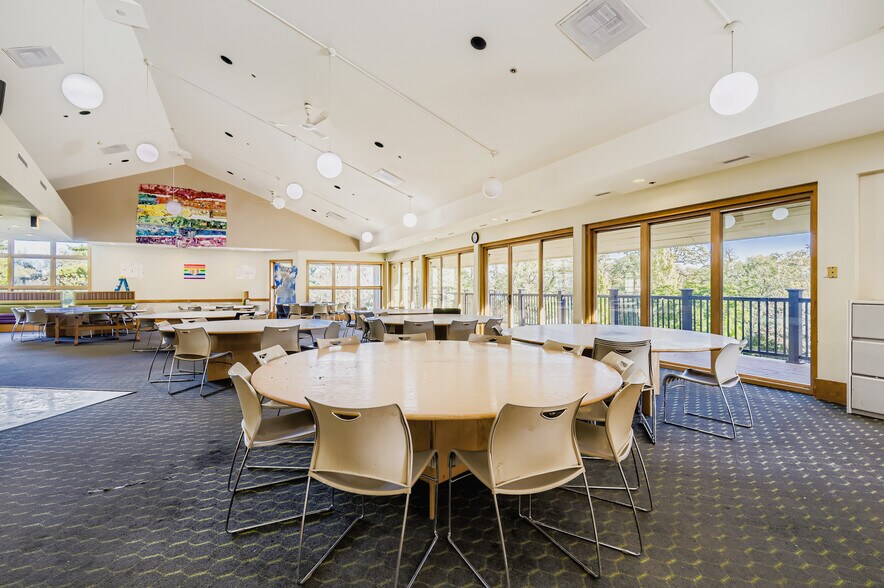 More Photos Of 40 Timberline Dr, Lemont Rehabilitation Center For Lease