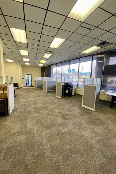 More Photos Of 1807 Seminole Trl, Charlottesville Office For Lease