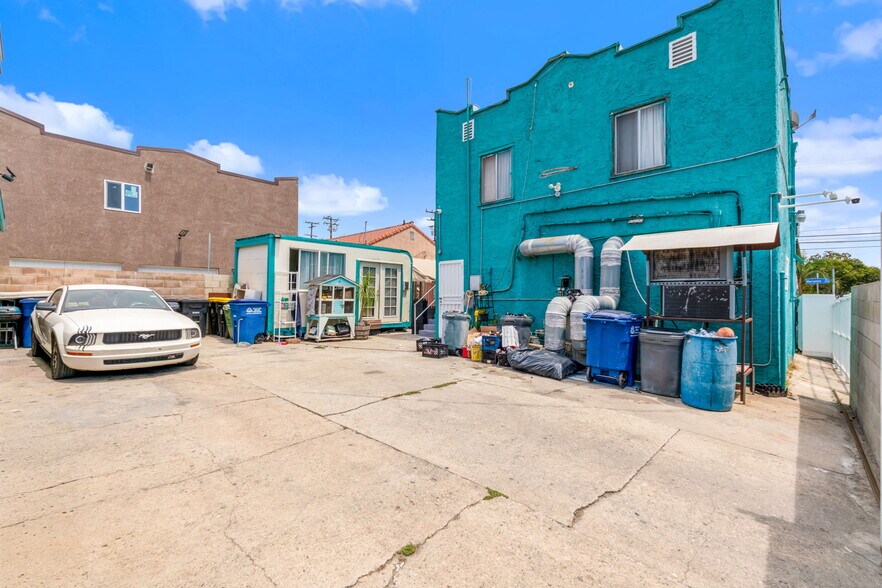 More Photos Of 801 N Marianna Ave, Los Angeles Storefront Retail Office For Sale