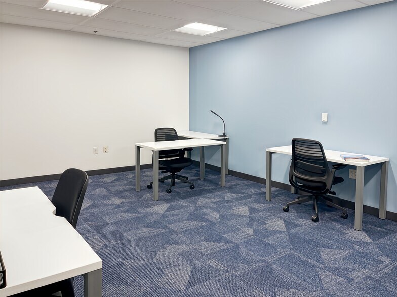 More Photos Of 4905 W Tilghman St, Allentown Coworking Space