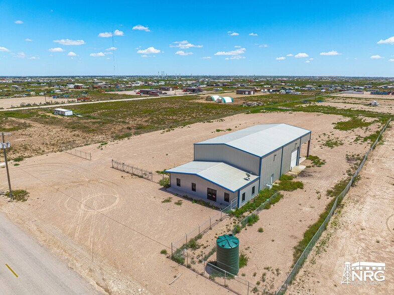 More Photos Of TBD Lot 4 W 42nd St, Odessa Warehouse For Lease