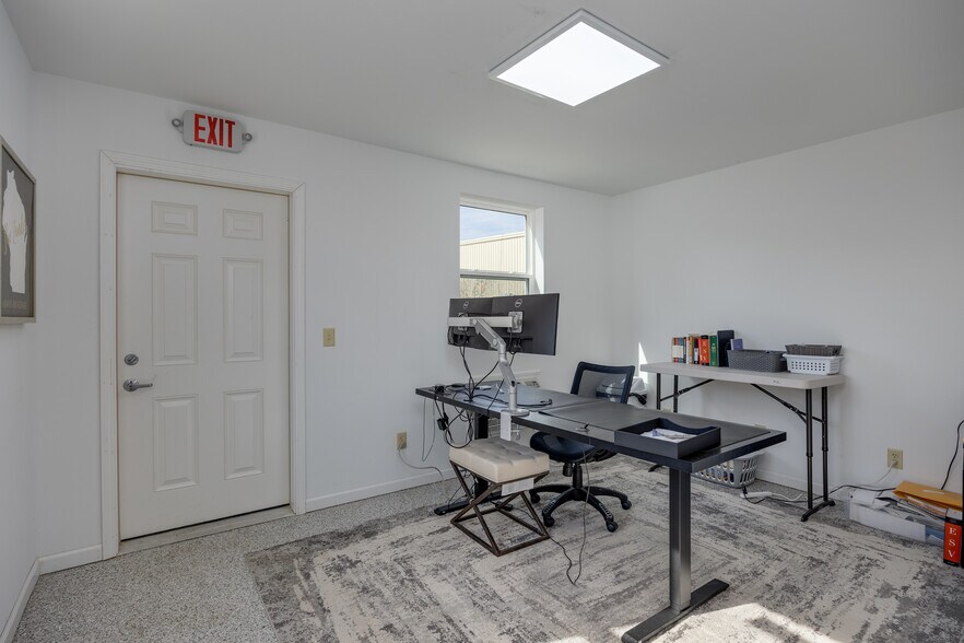 More Photos Of 6580 Lake Rd, Windsor Warehouse For Sale