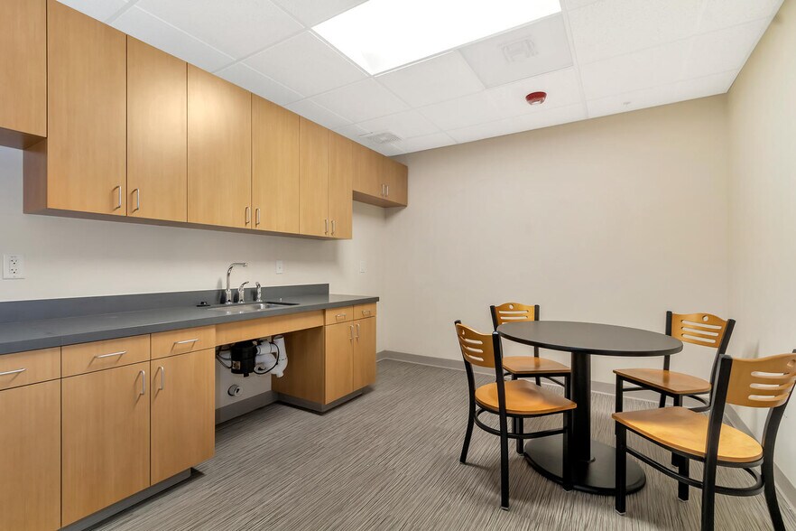 More Photos Of 215 C St, Davis Office Residential For Lease