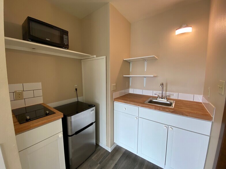 More Photos Of 206 E Main St, Rangely Apartments For Sale